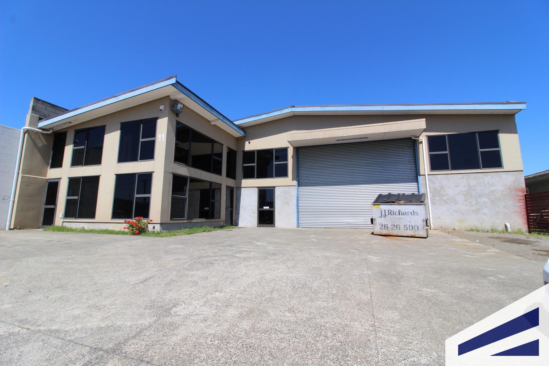 664sqm Warehouse in Manukau Industrial, Lease Commercial Realty