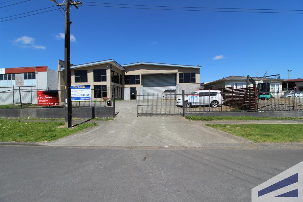 664sqm Warehouse in Manukau Industrial, Lease Commercial Realty
